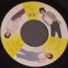 新田恵利 - 冬のオペラグラス (7", Single, Env) - 画像 (2)