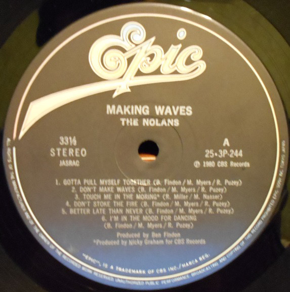 The Nolans - Making Waves (LP, Album) - 画像 (5)